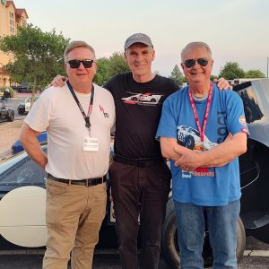 Gary & Sammy with Peter Miles.jpg